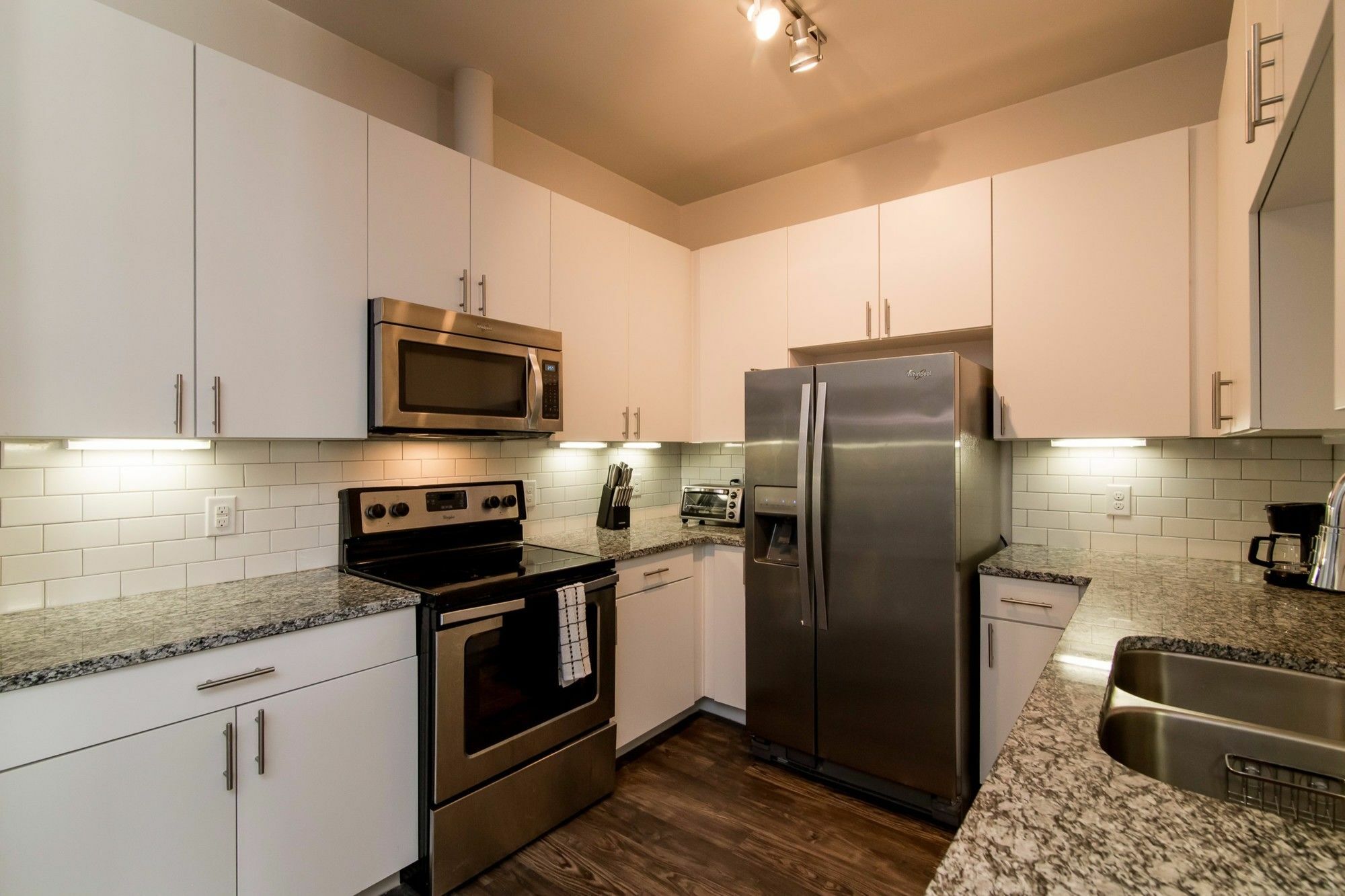 6Th Street Exclusives By Yourent Austin Exterior photo